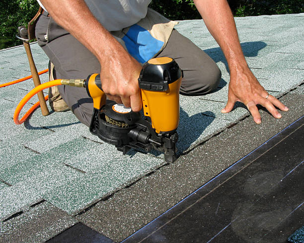 Best Local Roofing Companies  in Kronenwetter, WI